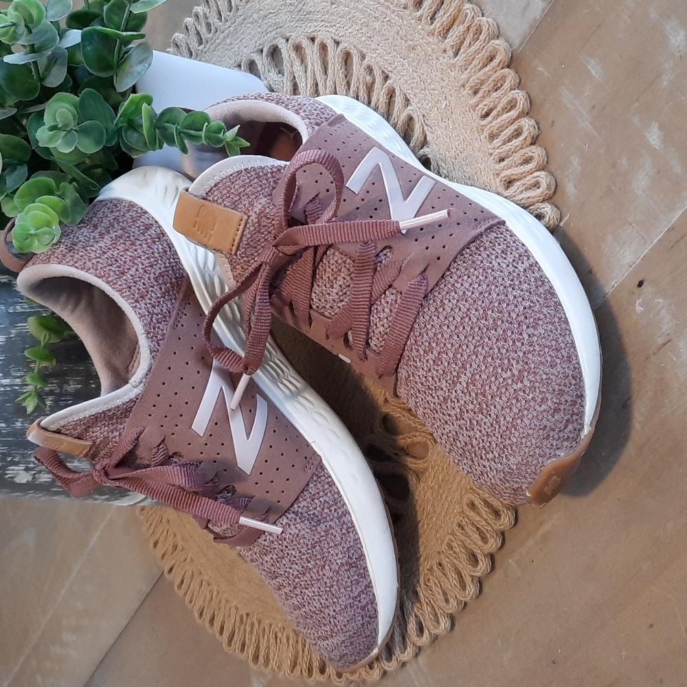 New Balance Fresh Foam Sport V1  WSPTLY1 Womans Running Shoe Size 8